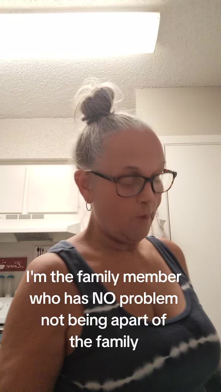 @granny at kitchen table 🎼🎵❌️