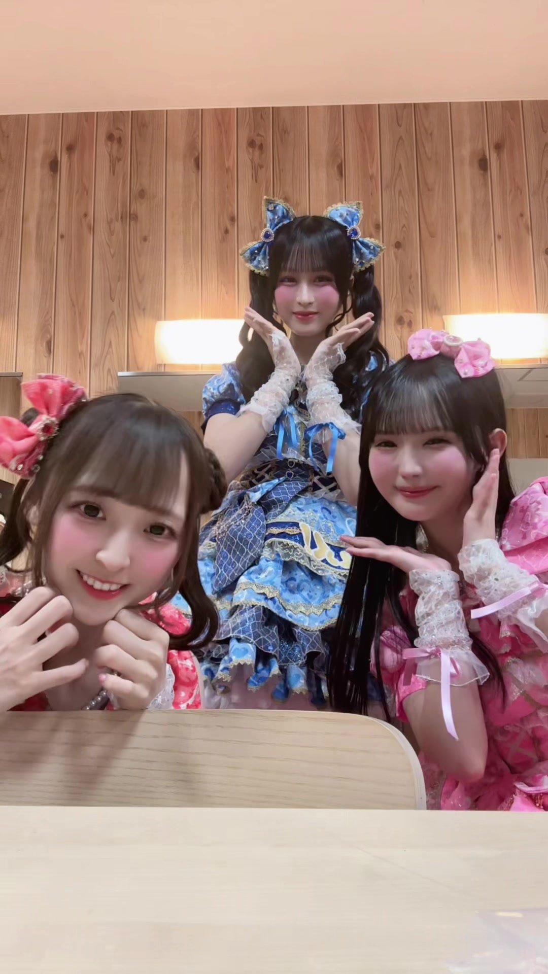 @澪織にいな