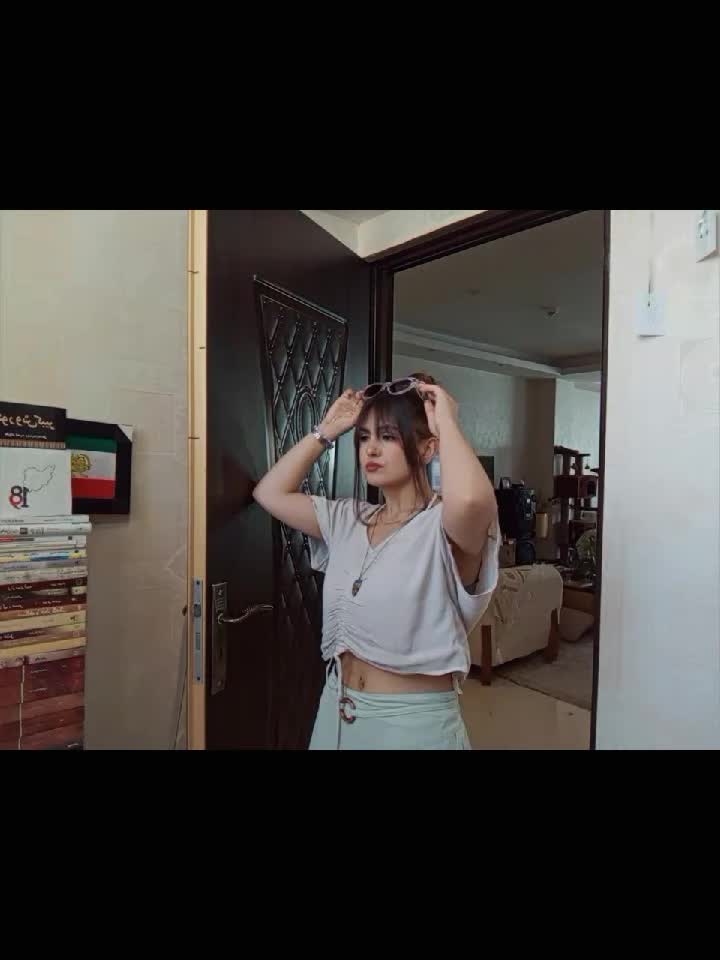 @selenaww