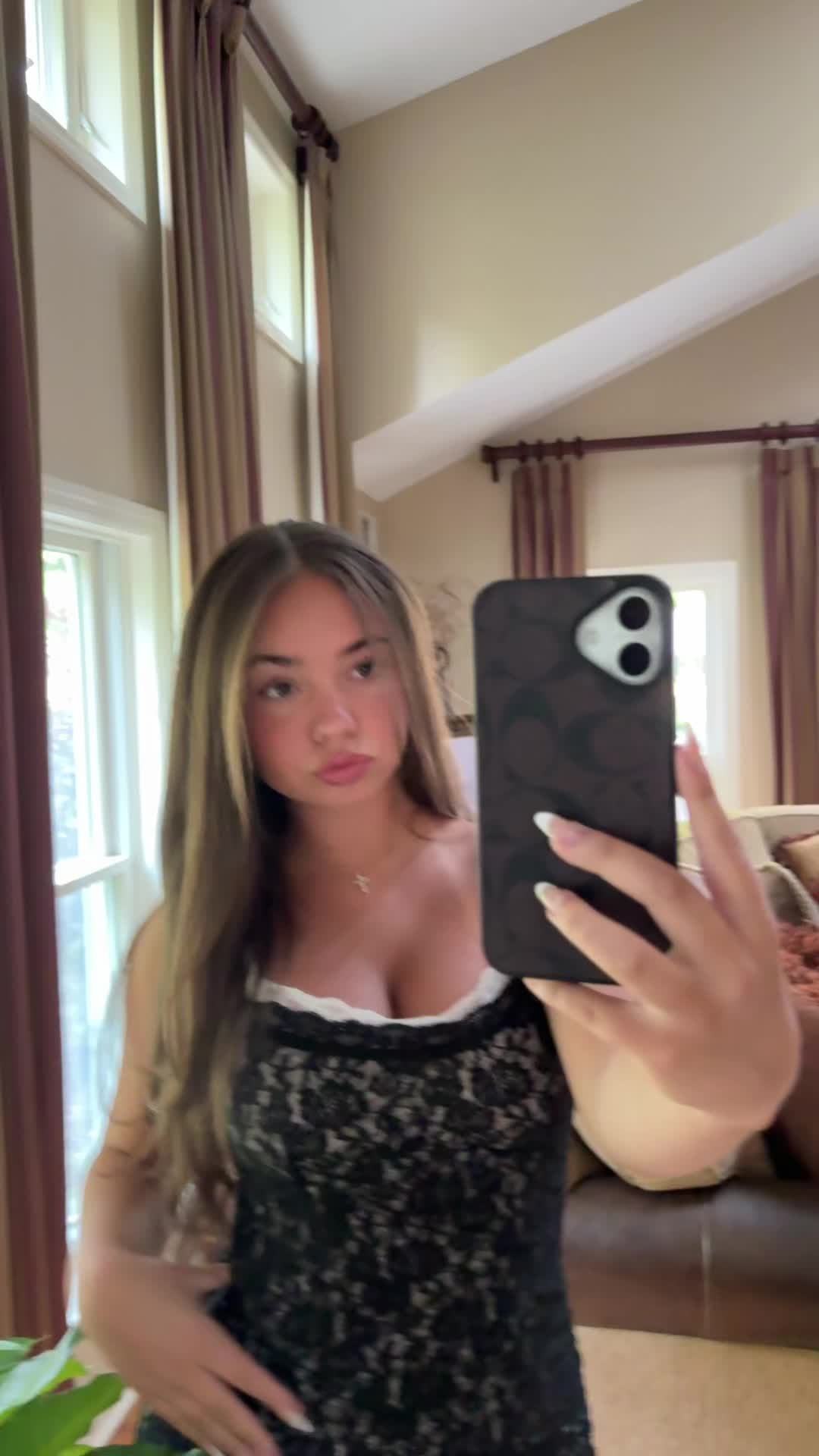 @avacheckeye