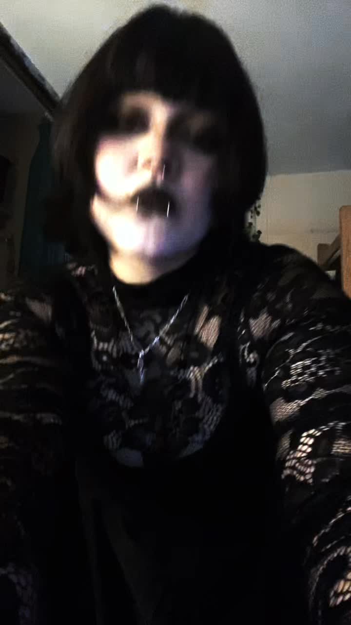 @lunathelunatic703