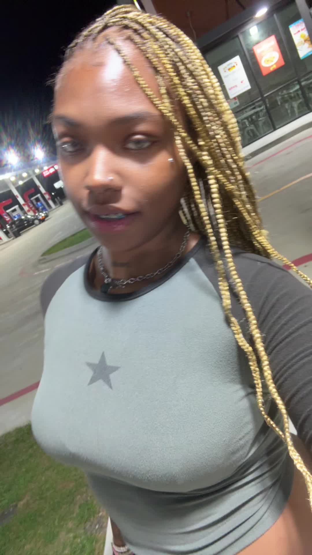 @Laniyahrena