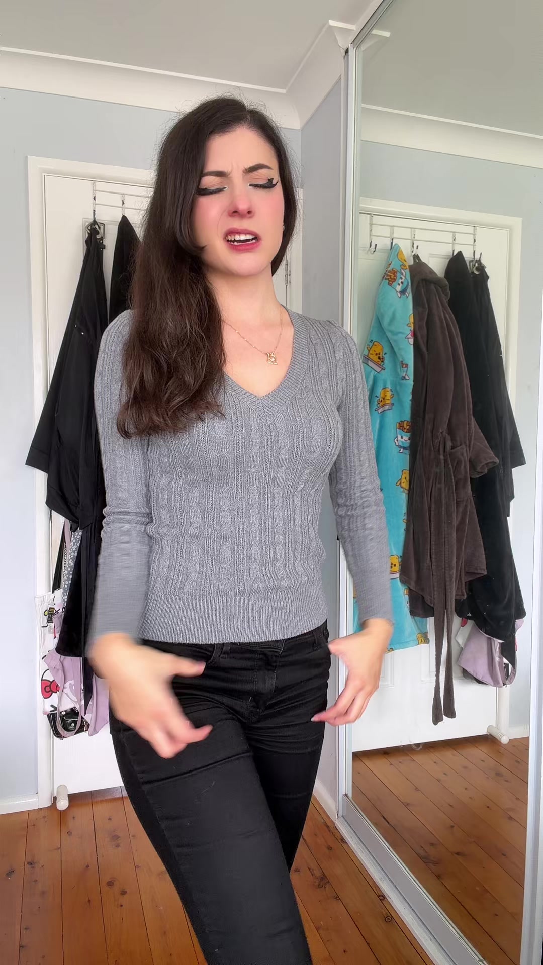 @Minacakes_12