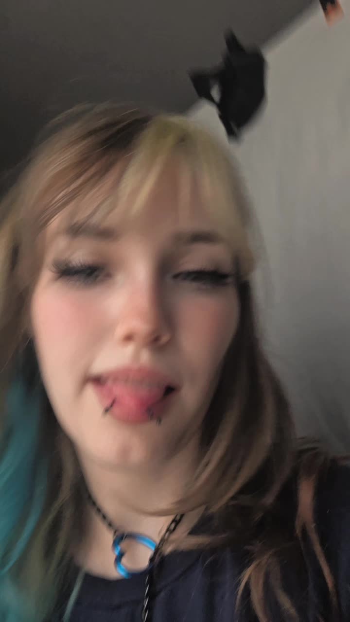 @Nikki