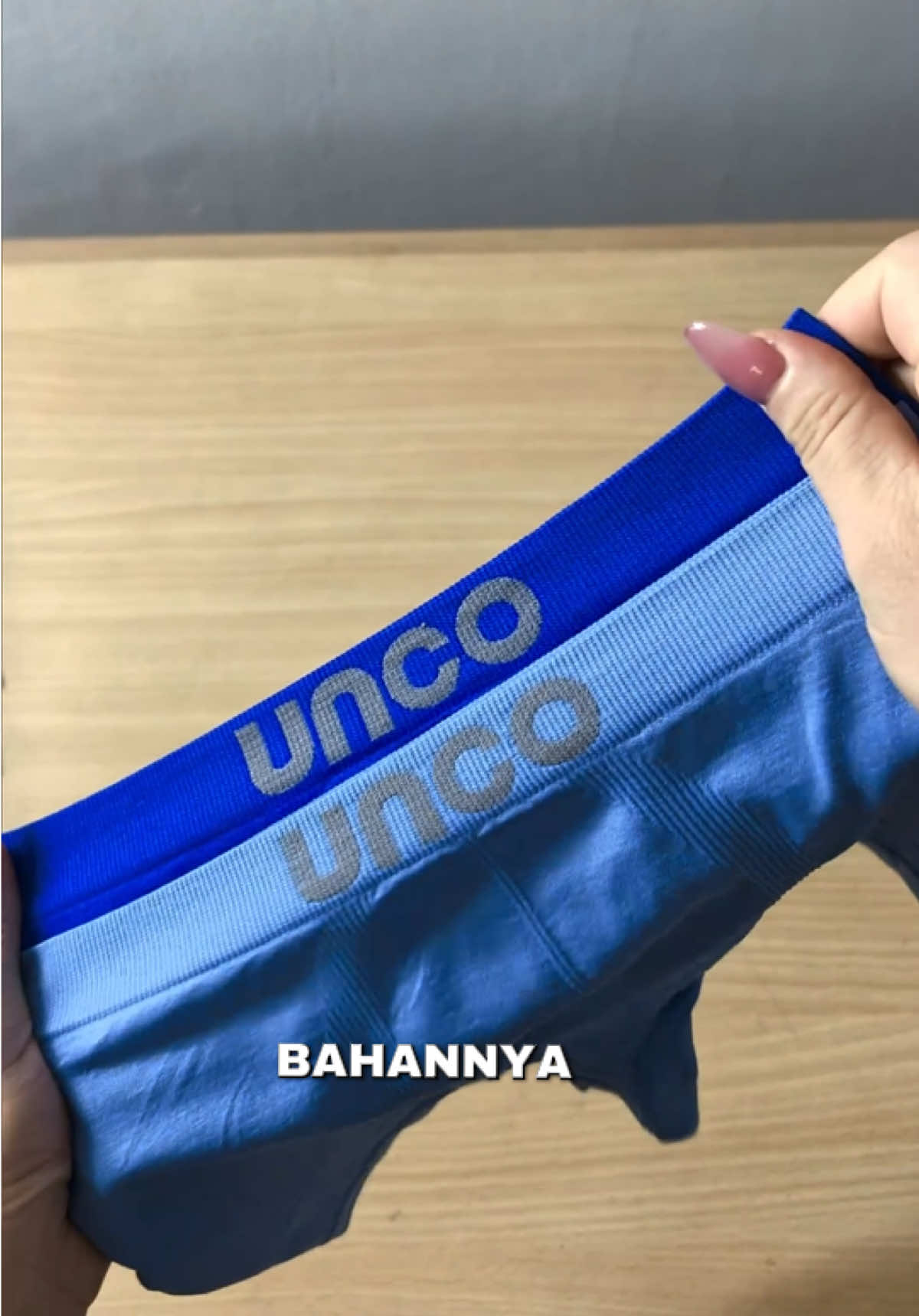 @Uncolive