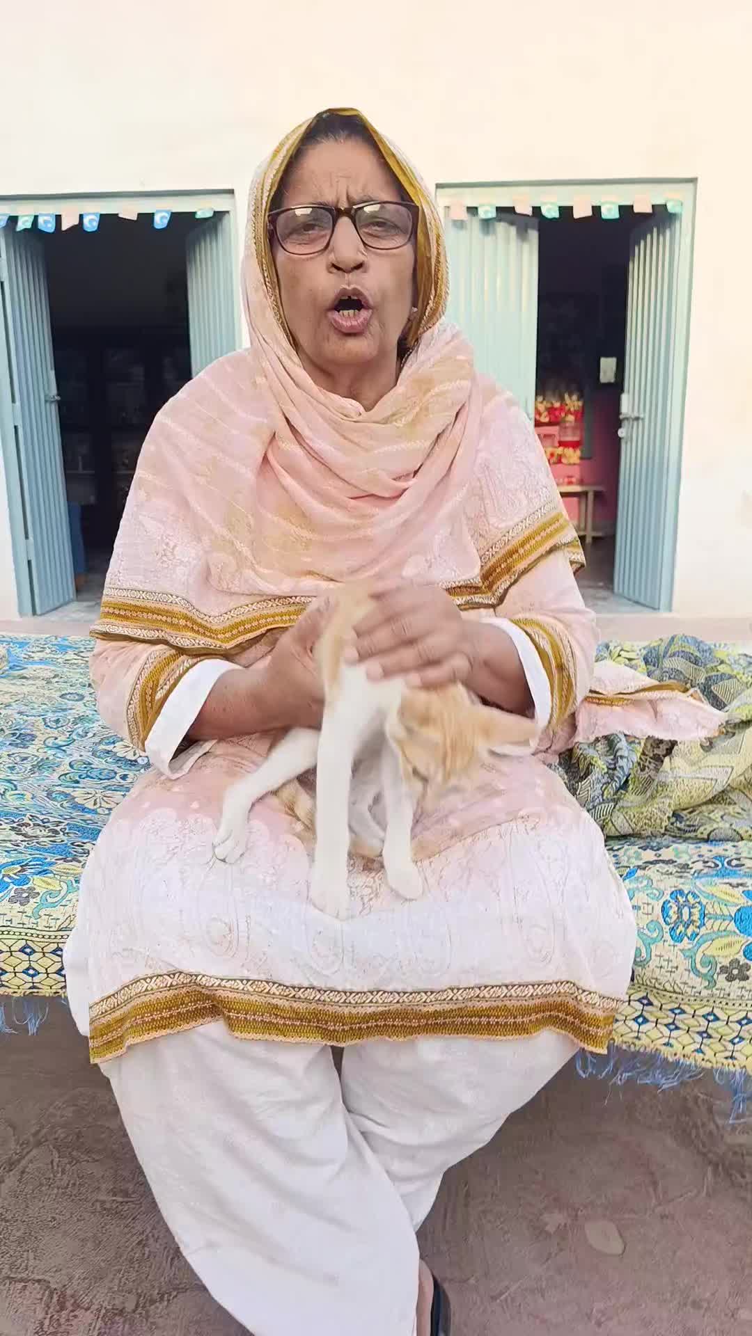 @HappyDesiFamily