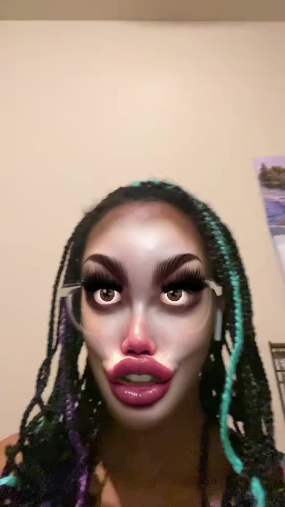 @Shayla