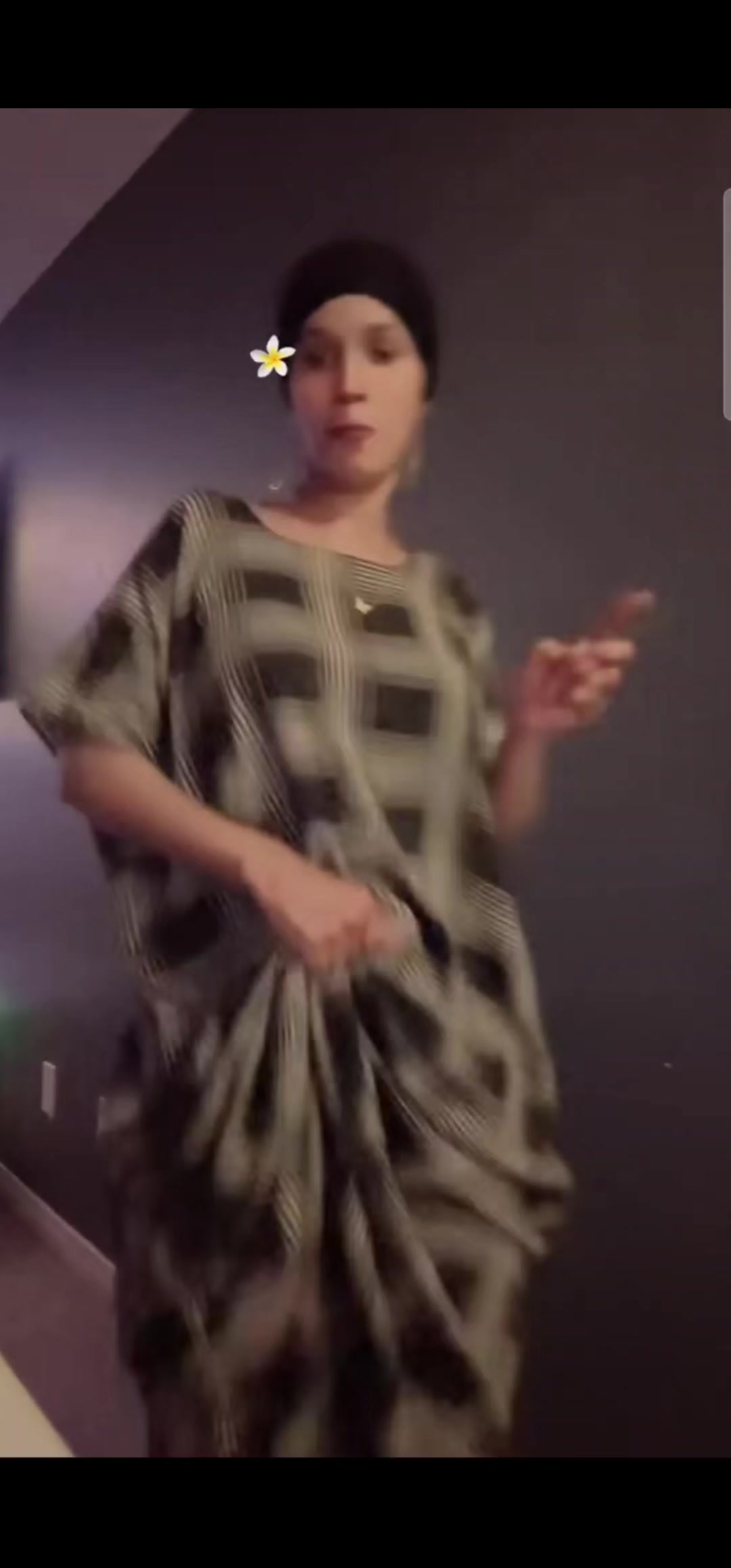 @Queen manal fans