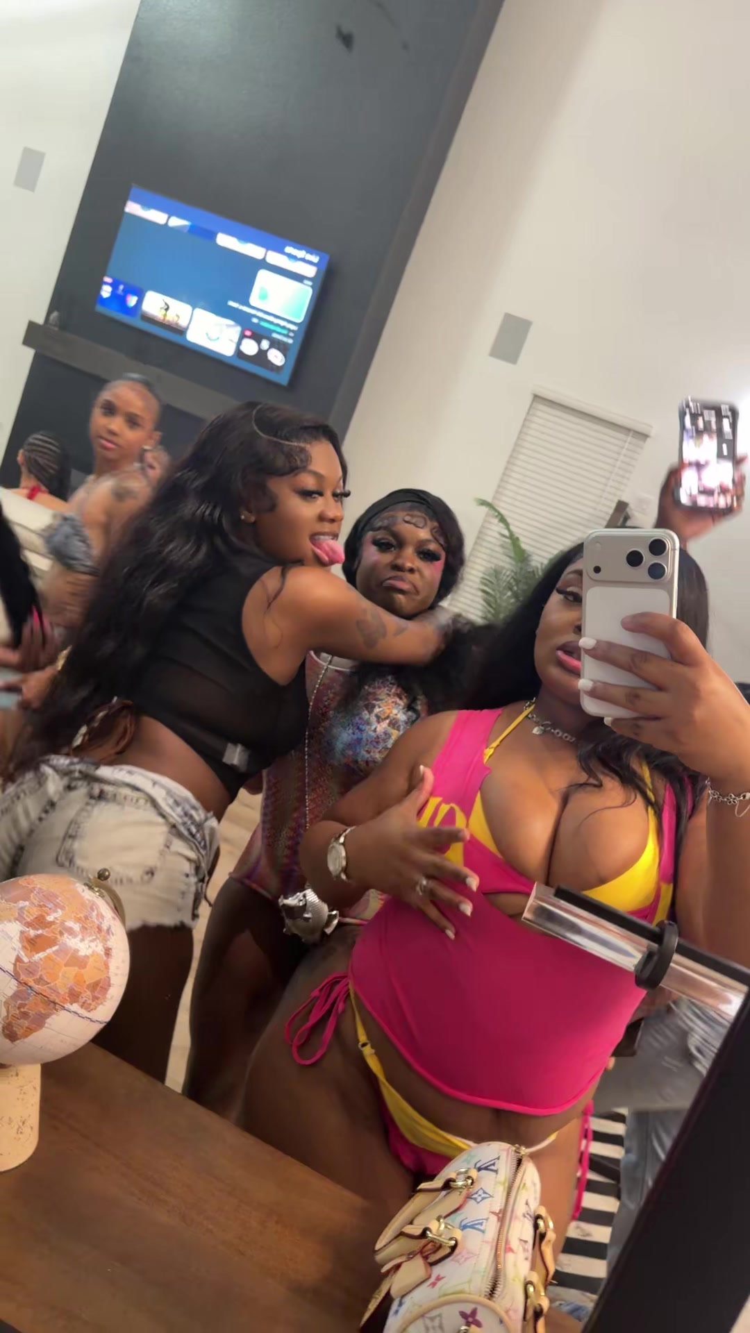 @Shay Envy