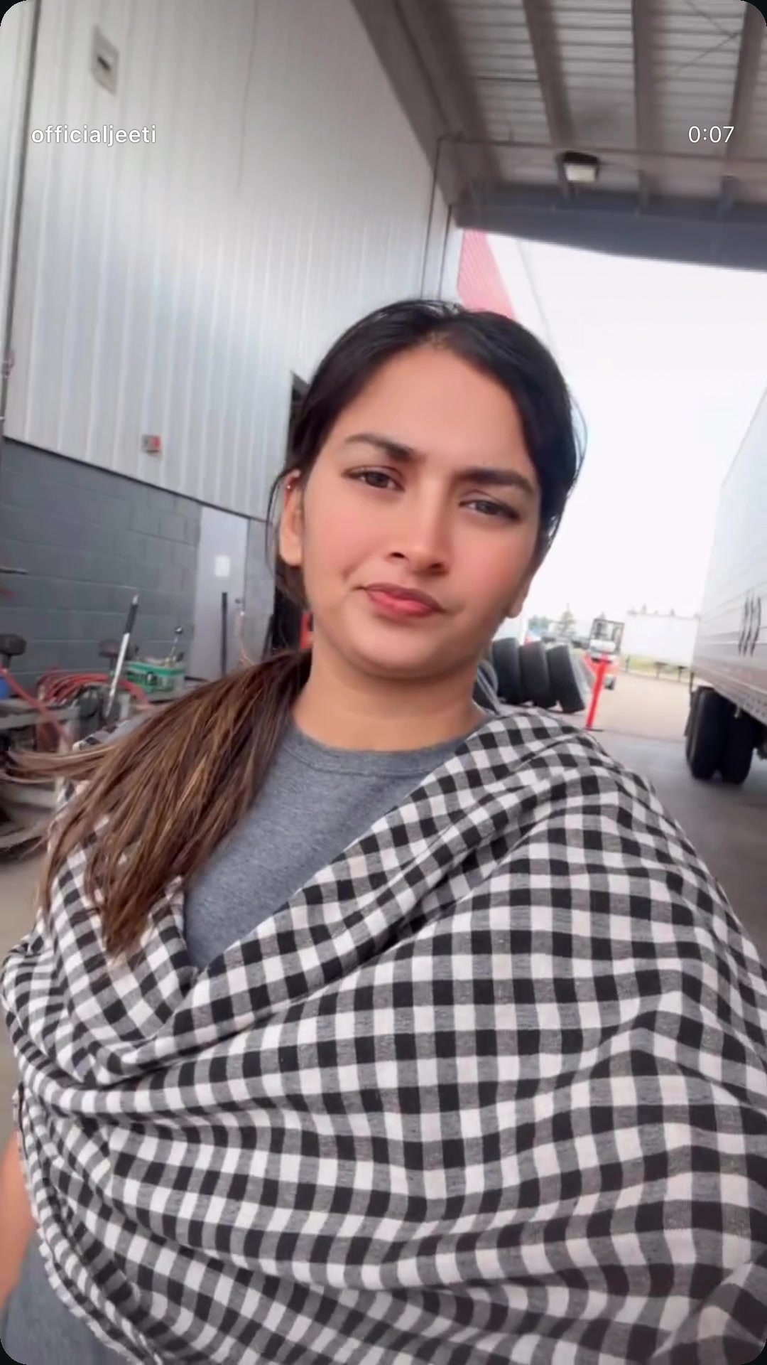 @Officialjeeti