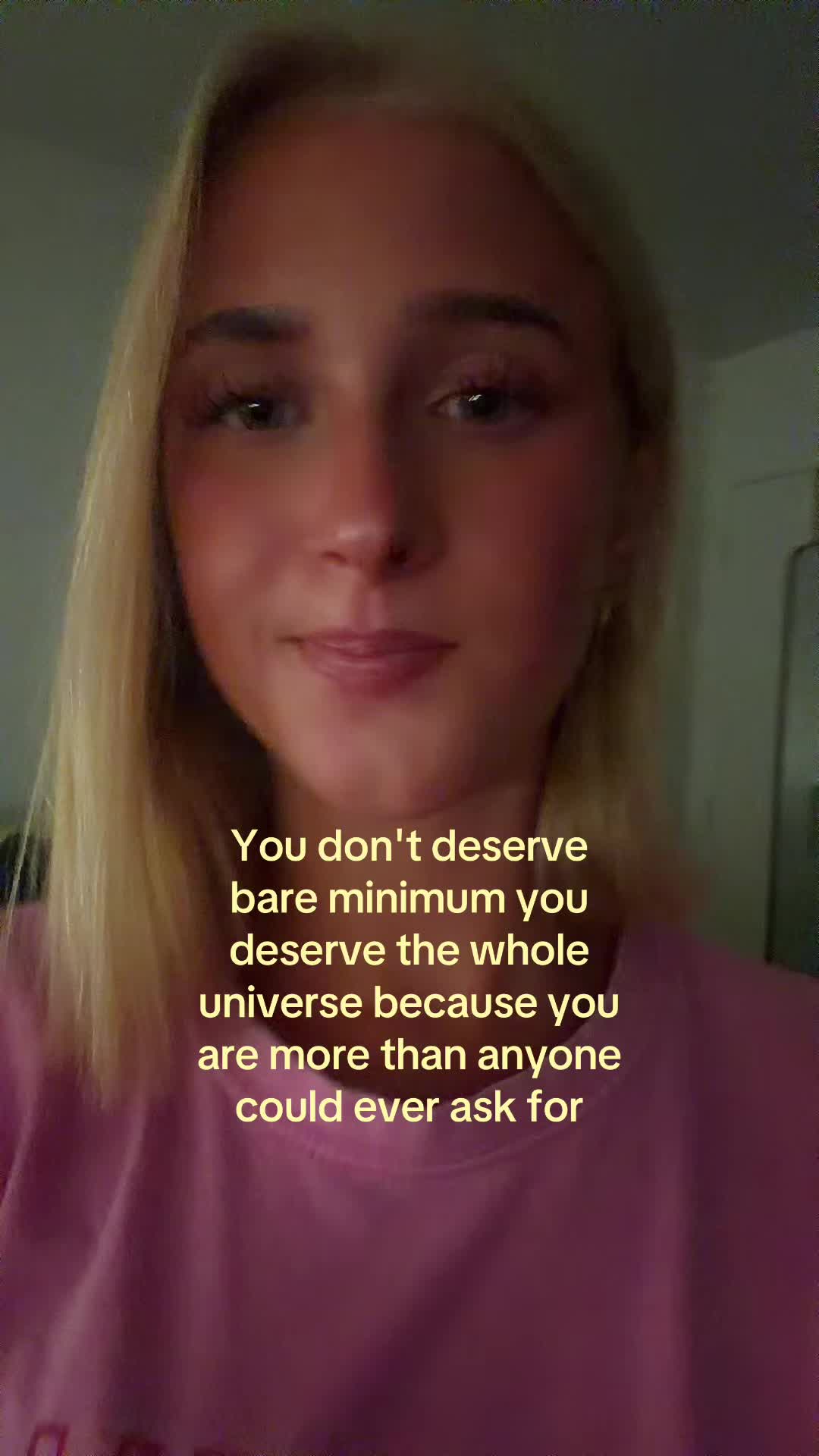 @theelliebarker