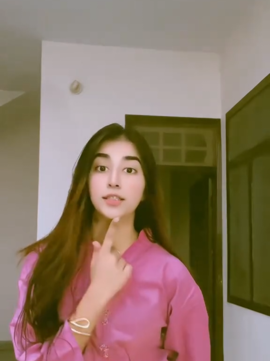 @Sara khan 💔