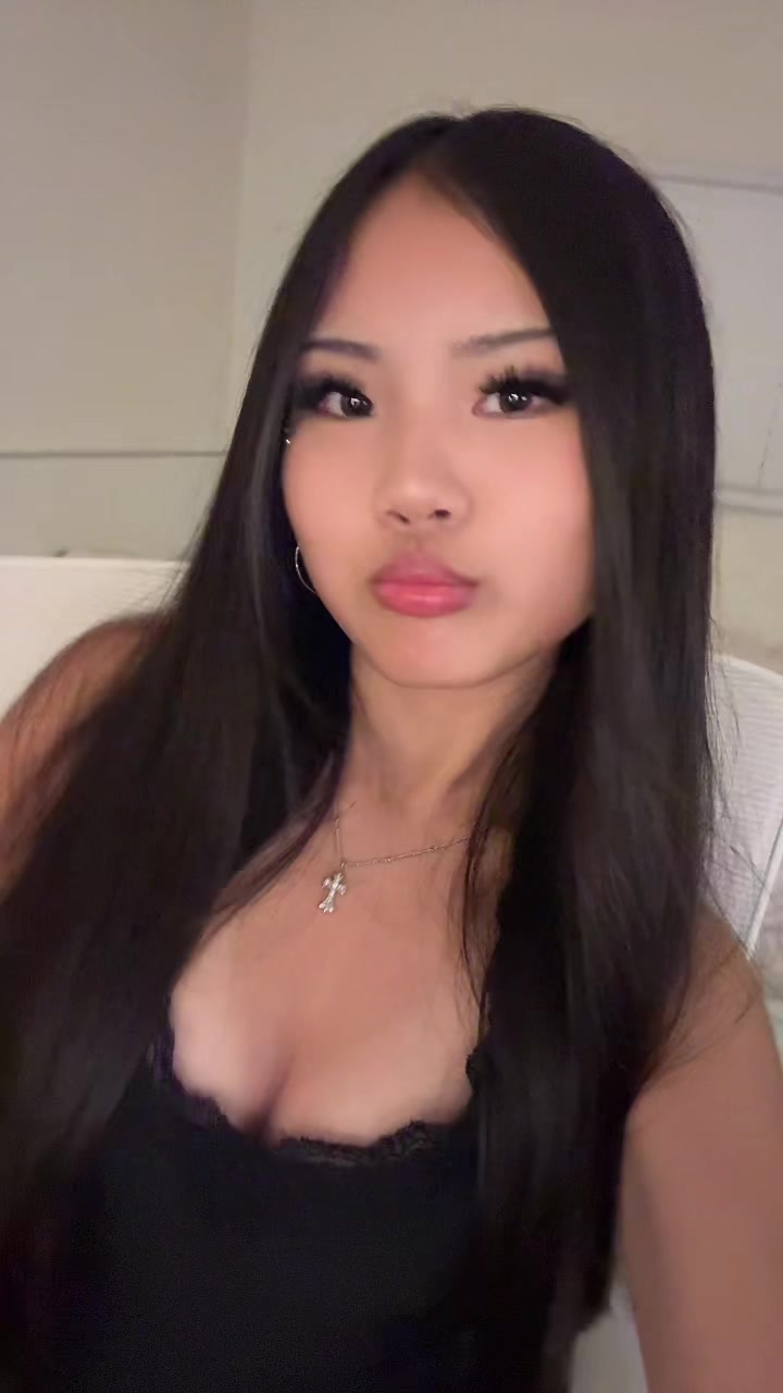 @🀢