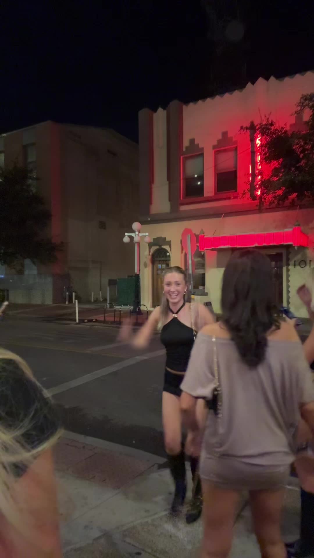@juliaaa