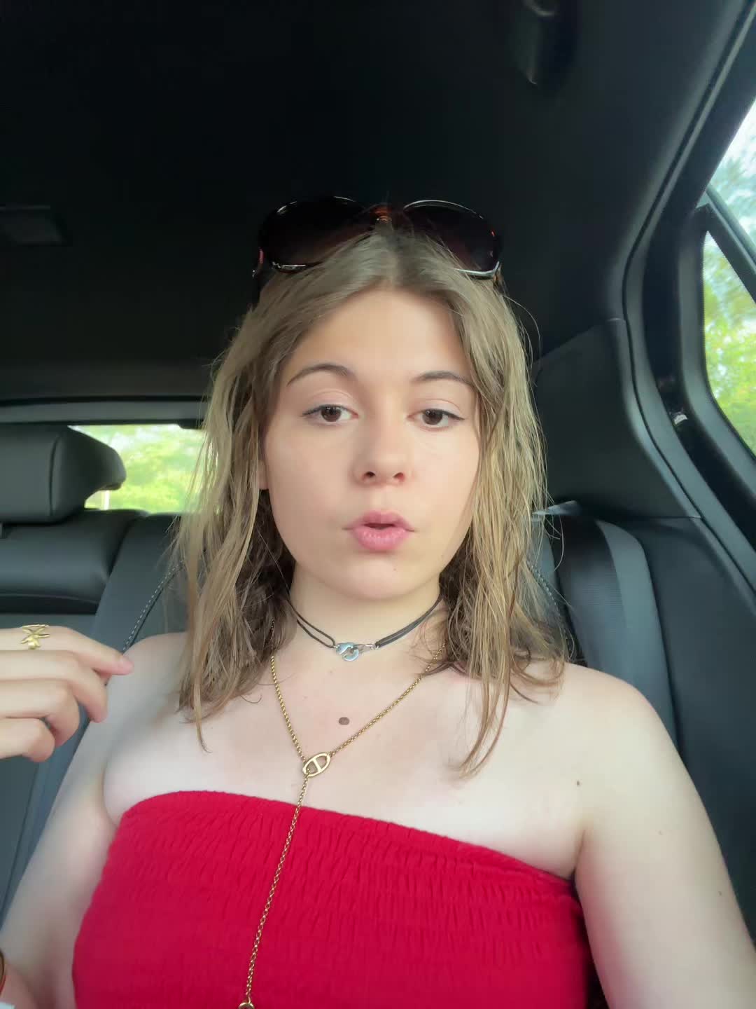 @E'