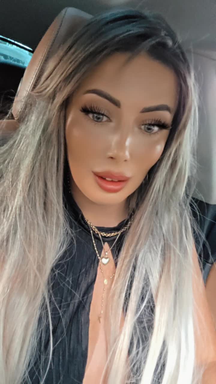 @💋 𝓔𝓿𝓮~𝓵𝔂𝓷 💋