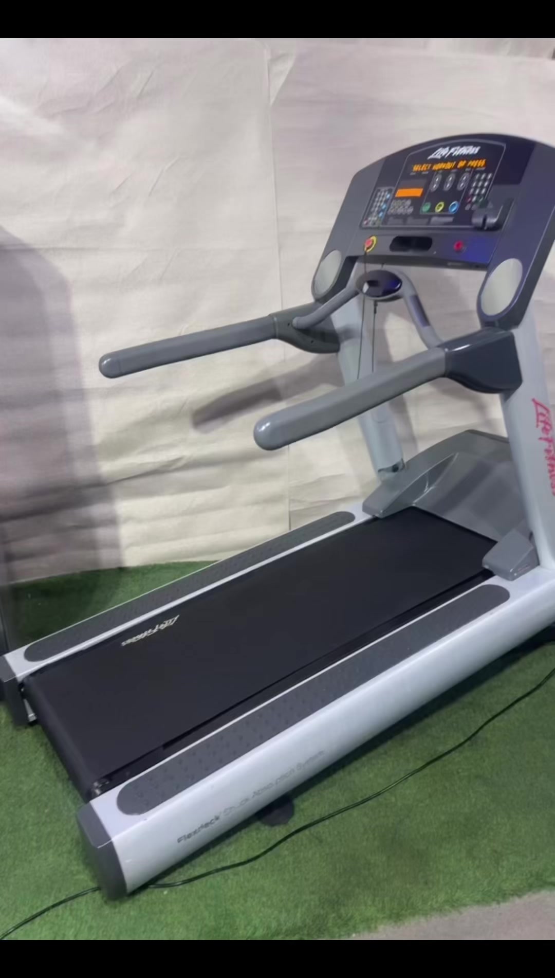 @UAE GYM MACHINES