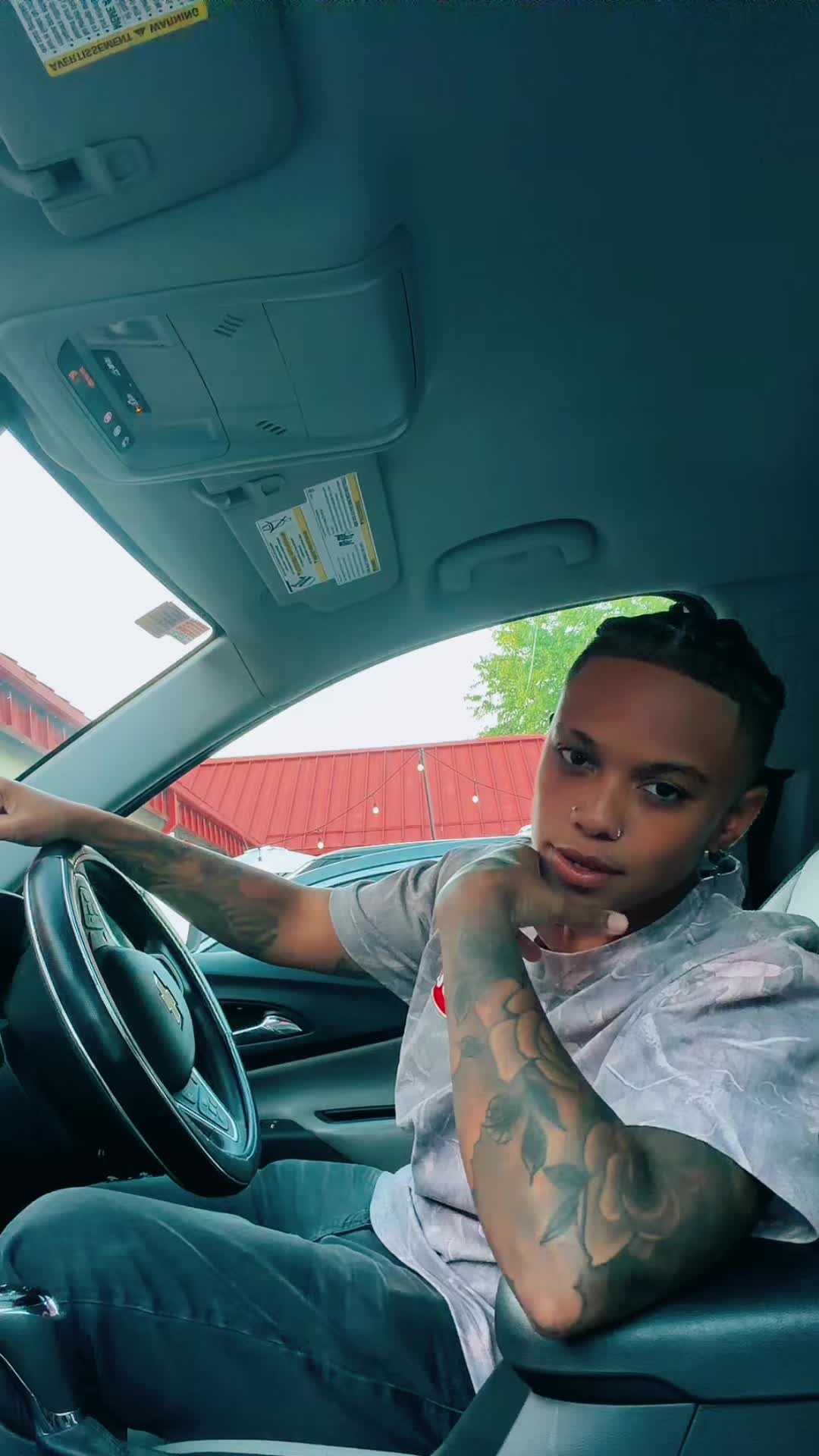 @Briana🏳️🌈