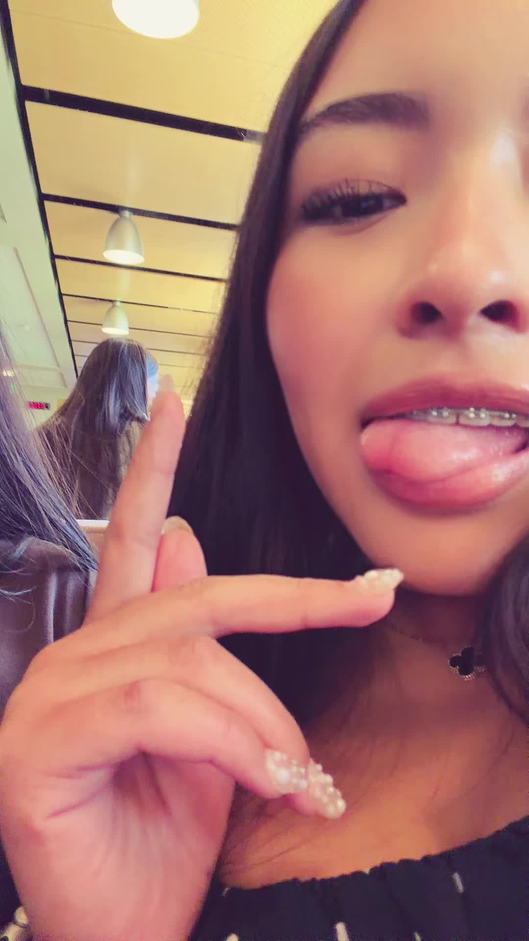 @Camila