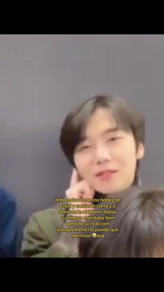 @Los cachetitos de Jinho🍑🐿️