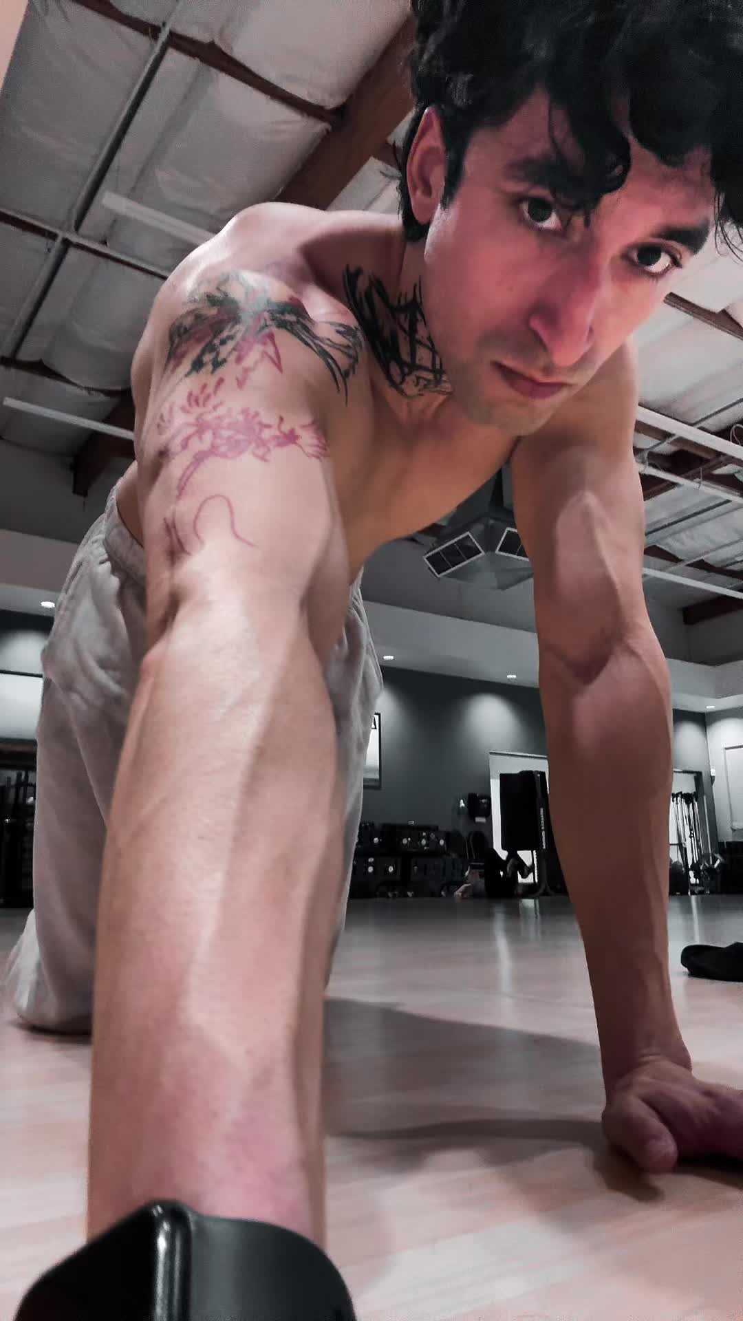 @Guillermo Munoz Calisthenics
