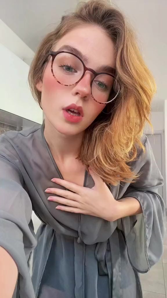 @Camila Rossi