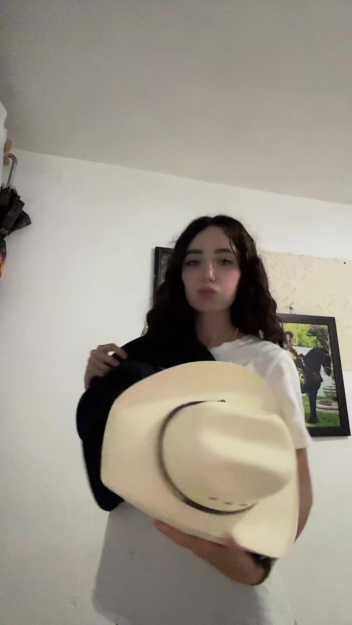 @⁹⁰𝙇𝙯 ㊙️