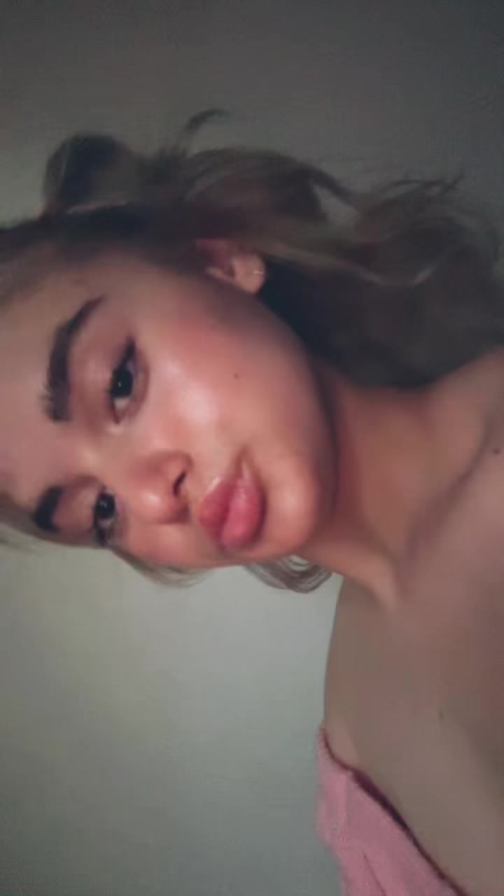 @vikixq👑