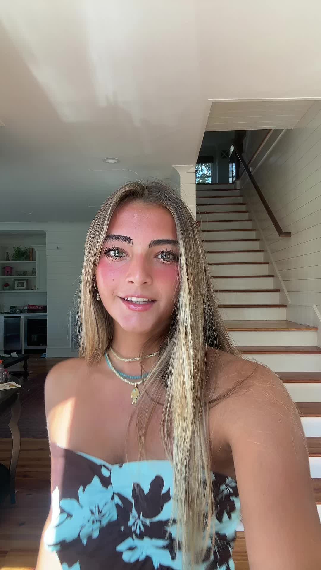 @ariana