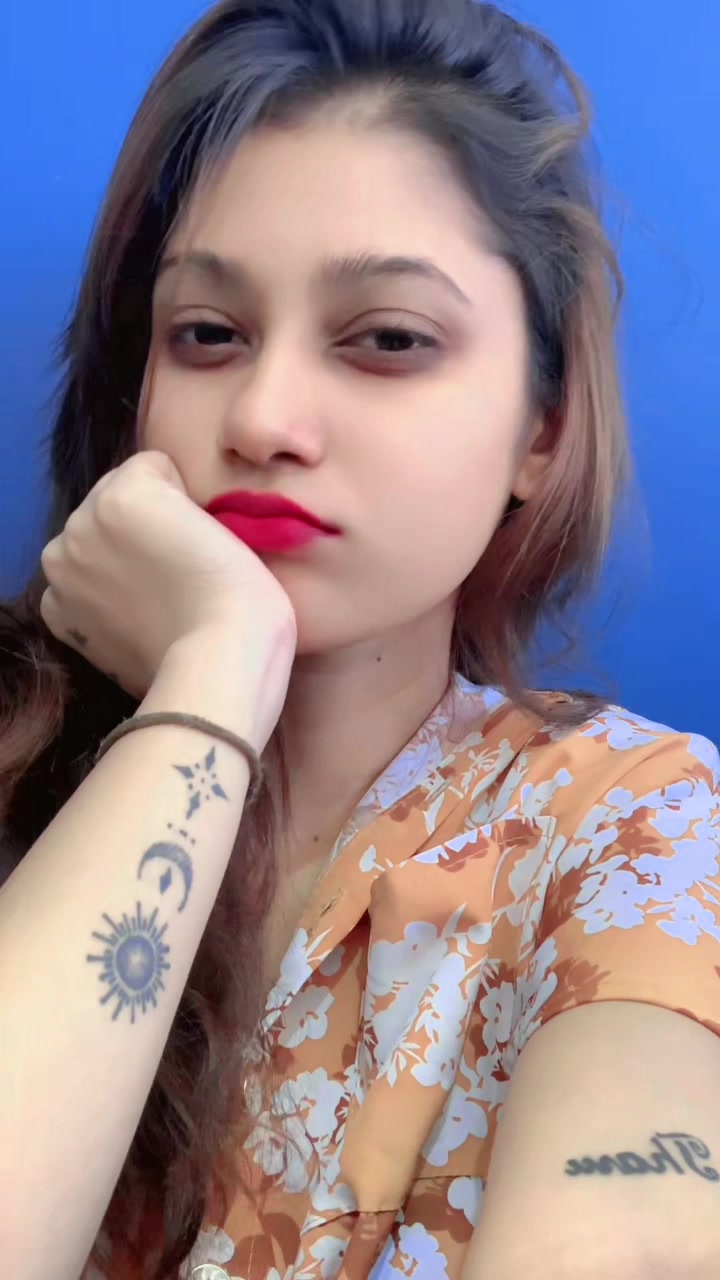 @Tharu_Girl 💋✨