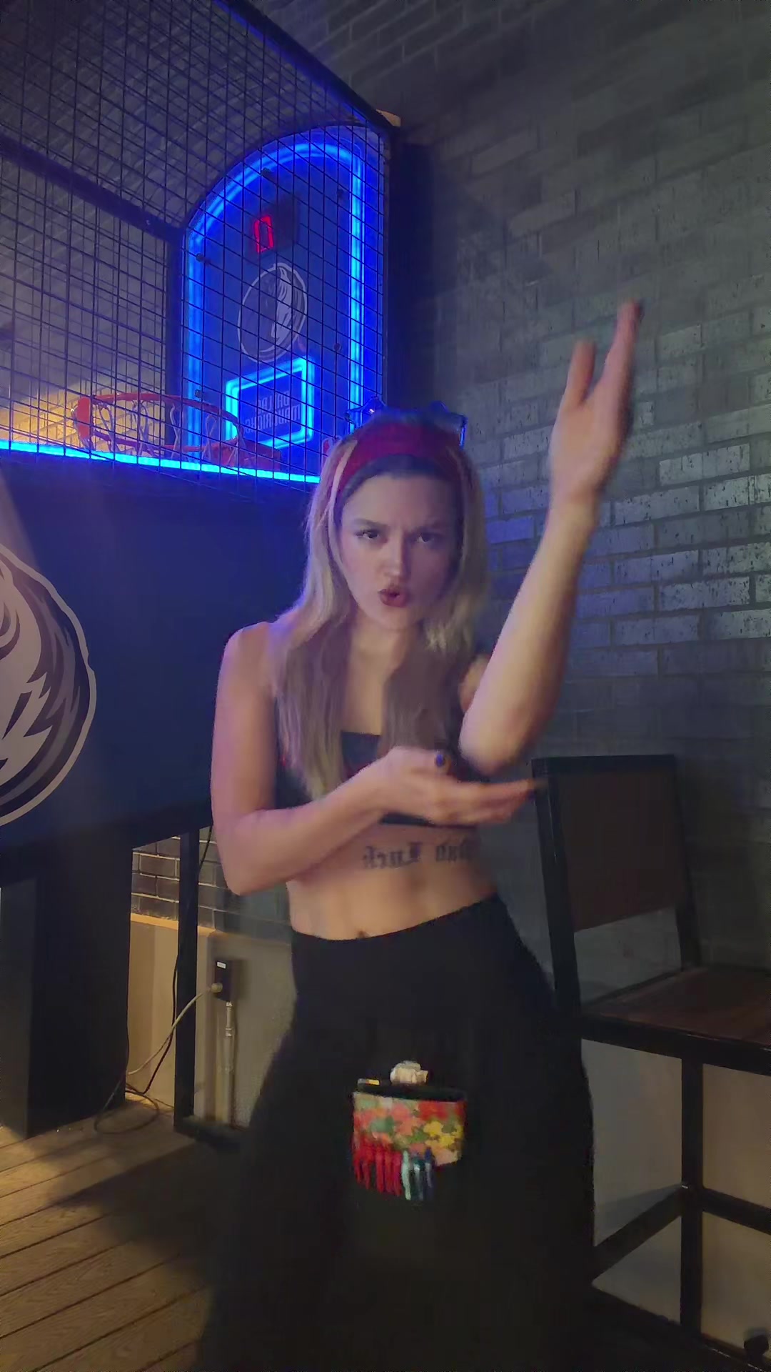 @kyra ✮⋆˙