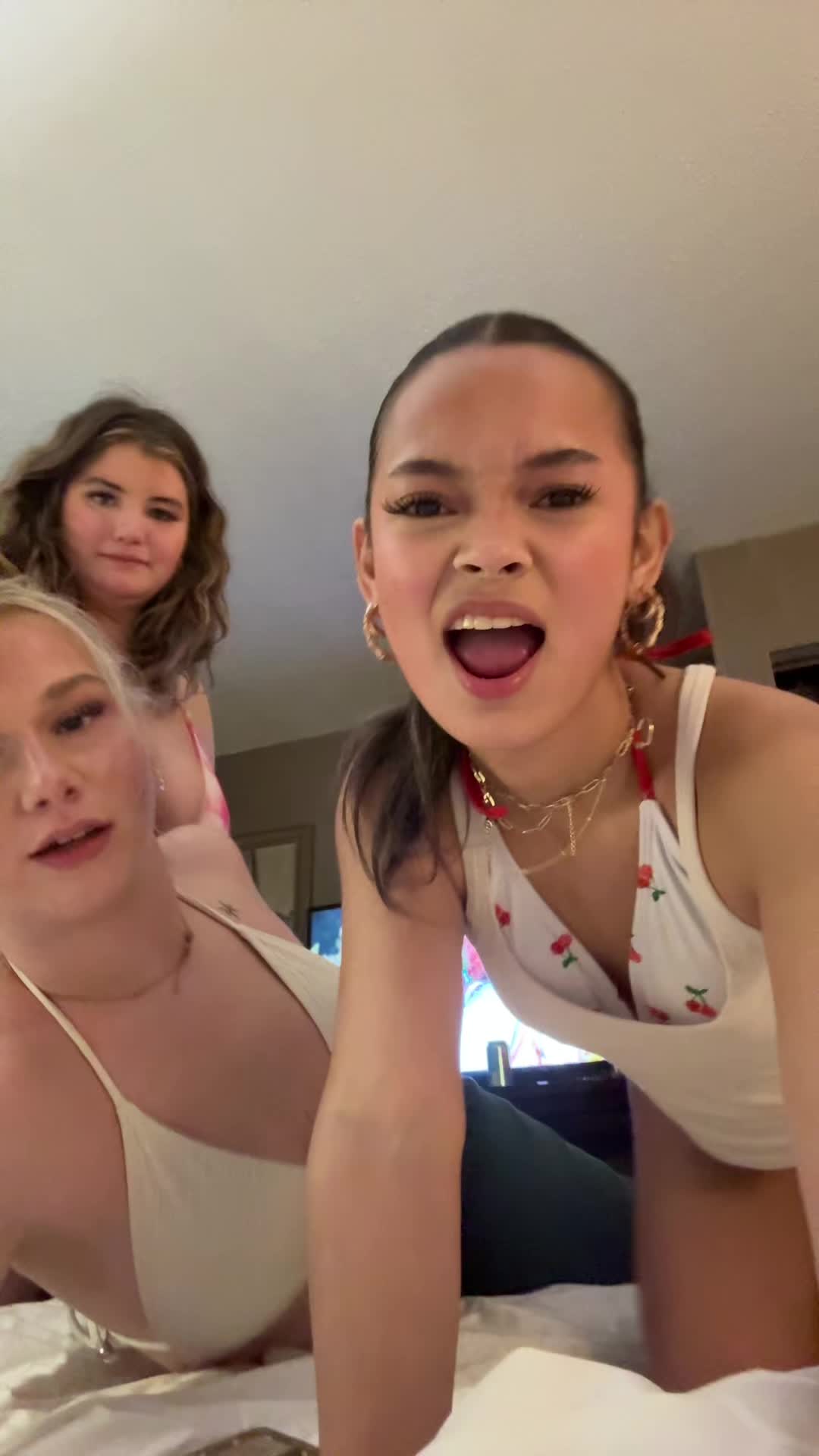 @isabella 💜