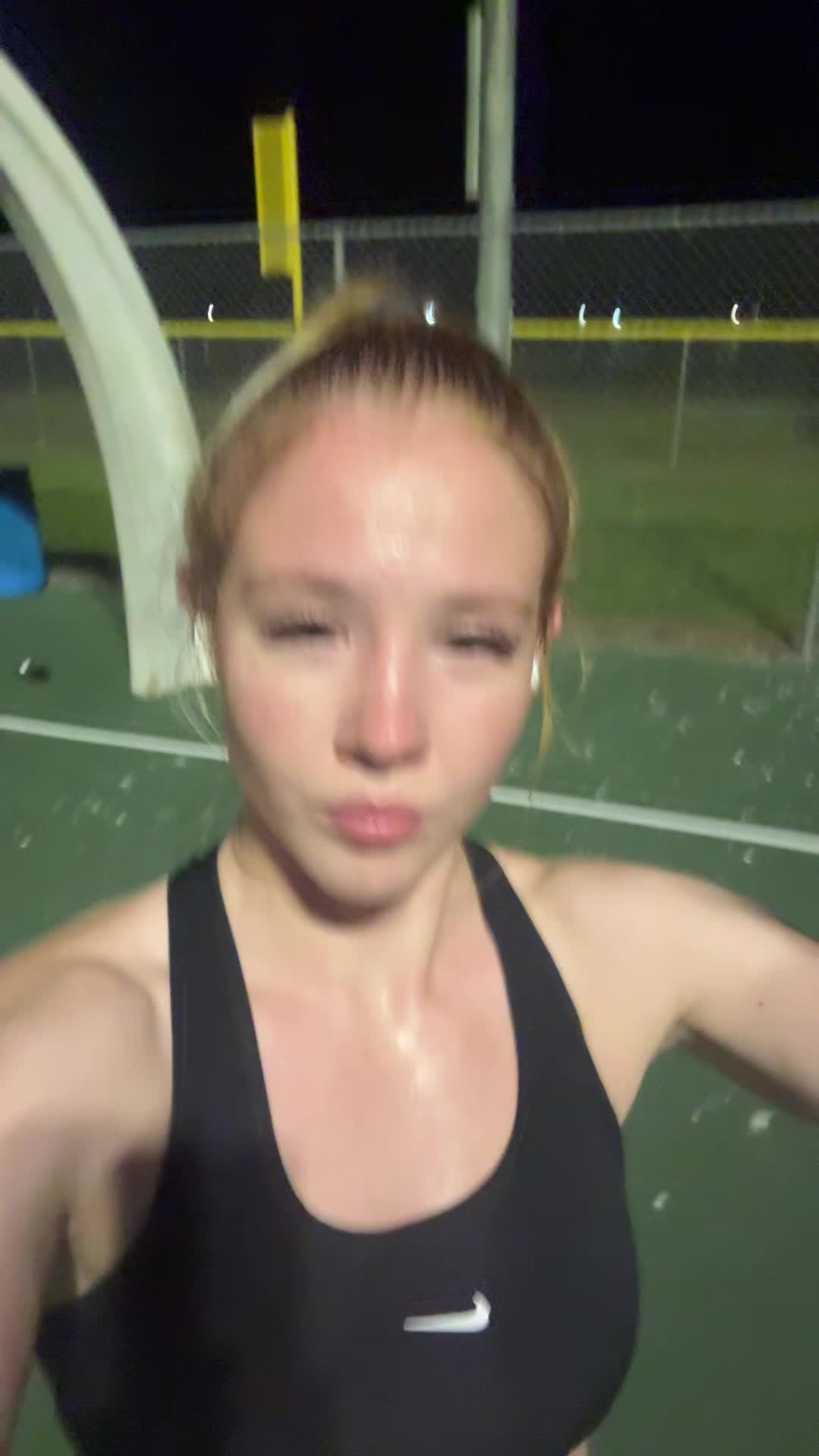 @kileydaballer
