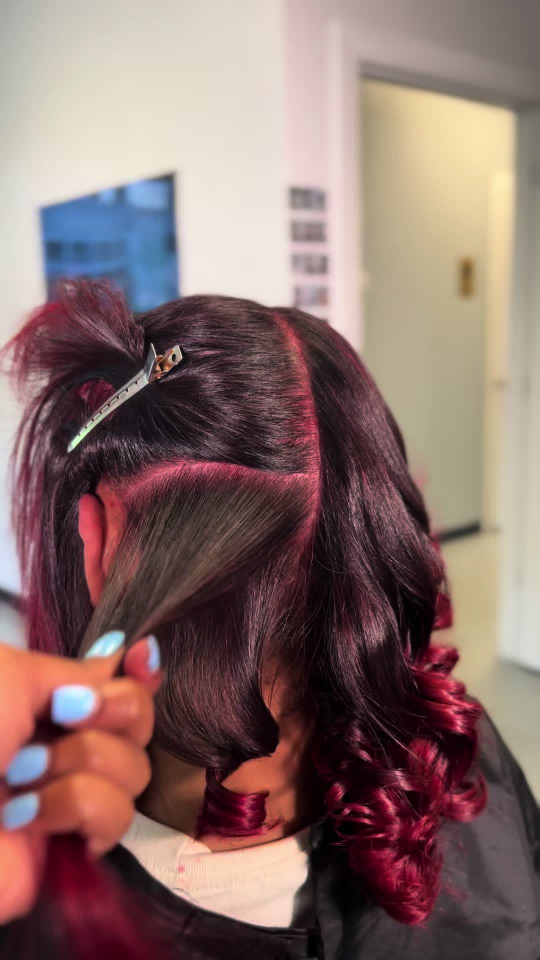 @itstyazia