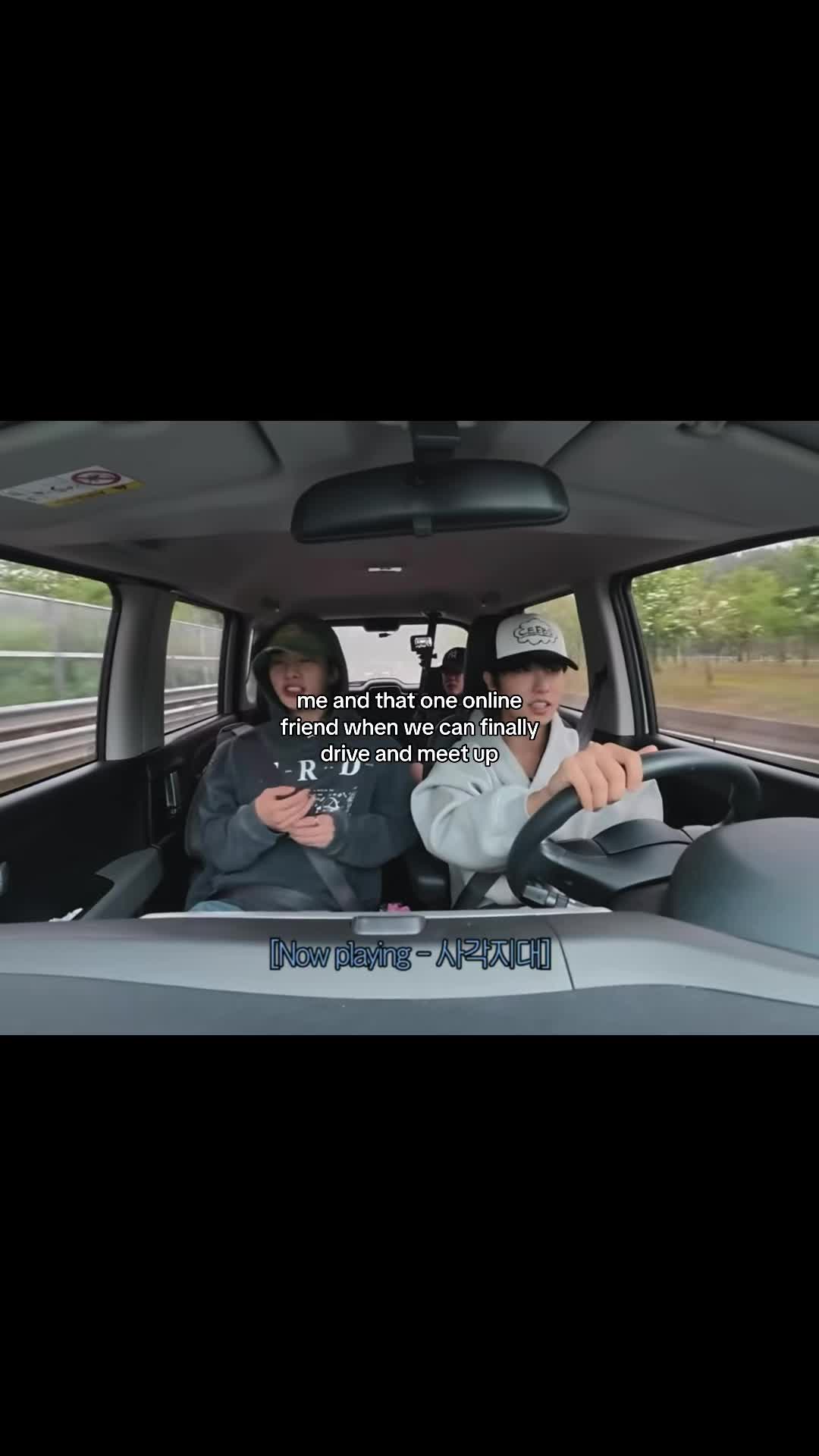 @𝓡 ᥫ᭡