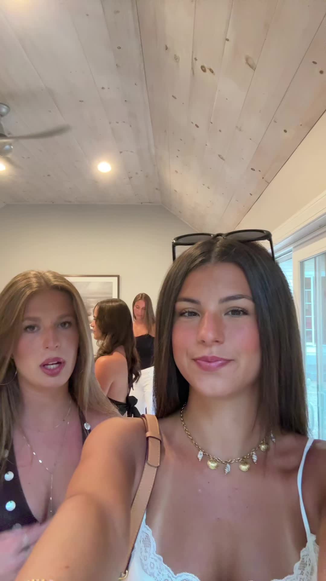 @carlybraverman