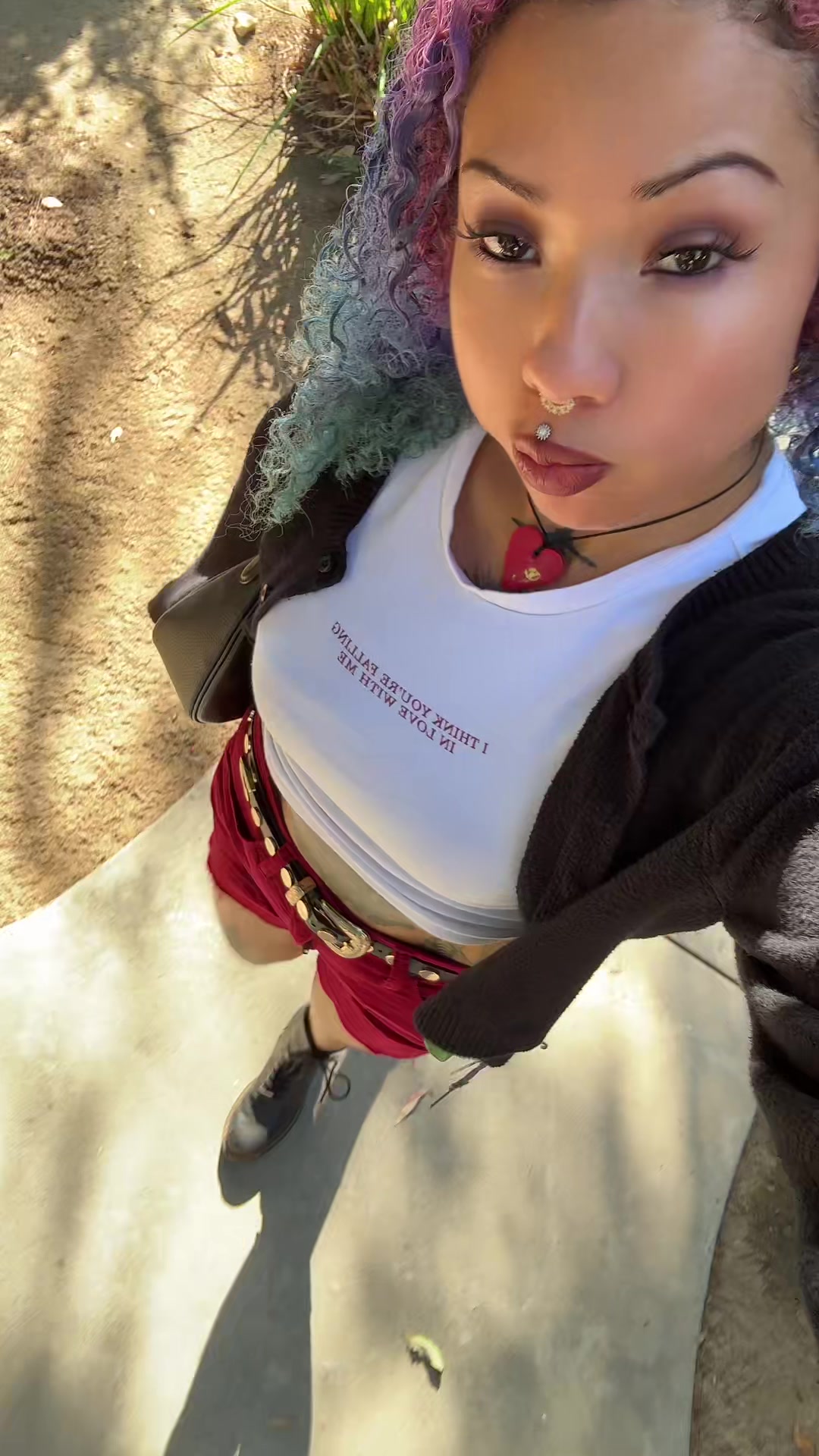 @thegirlinurphone