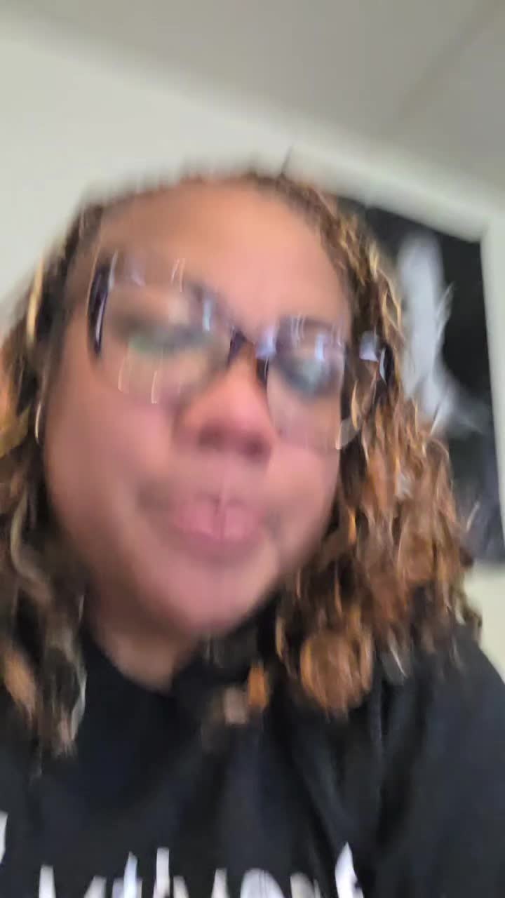 @Erika, with a K 🎻 📚 😃