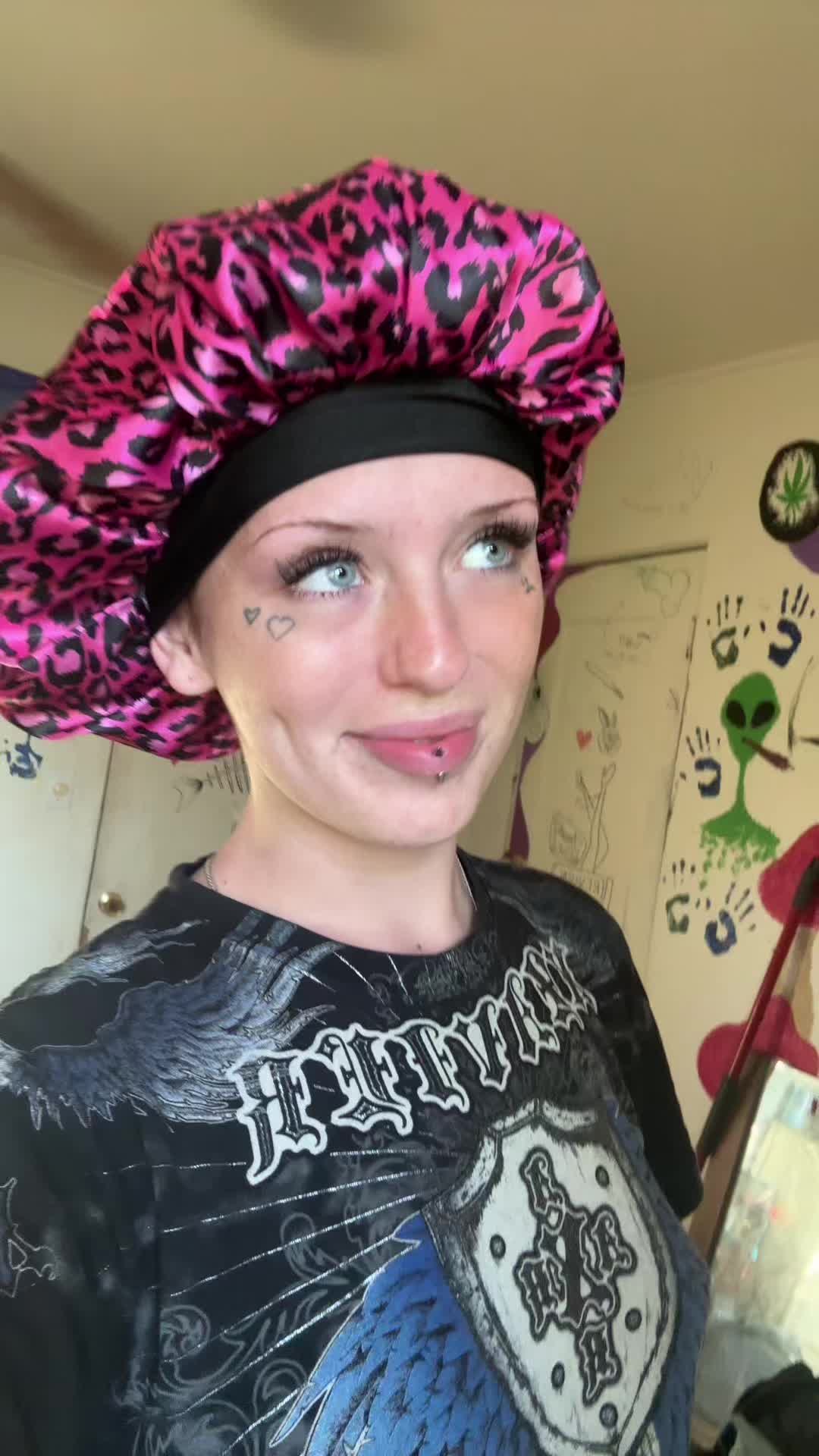@️