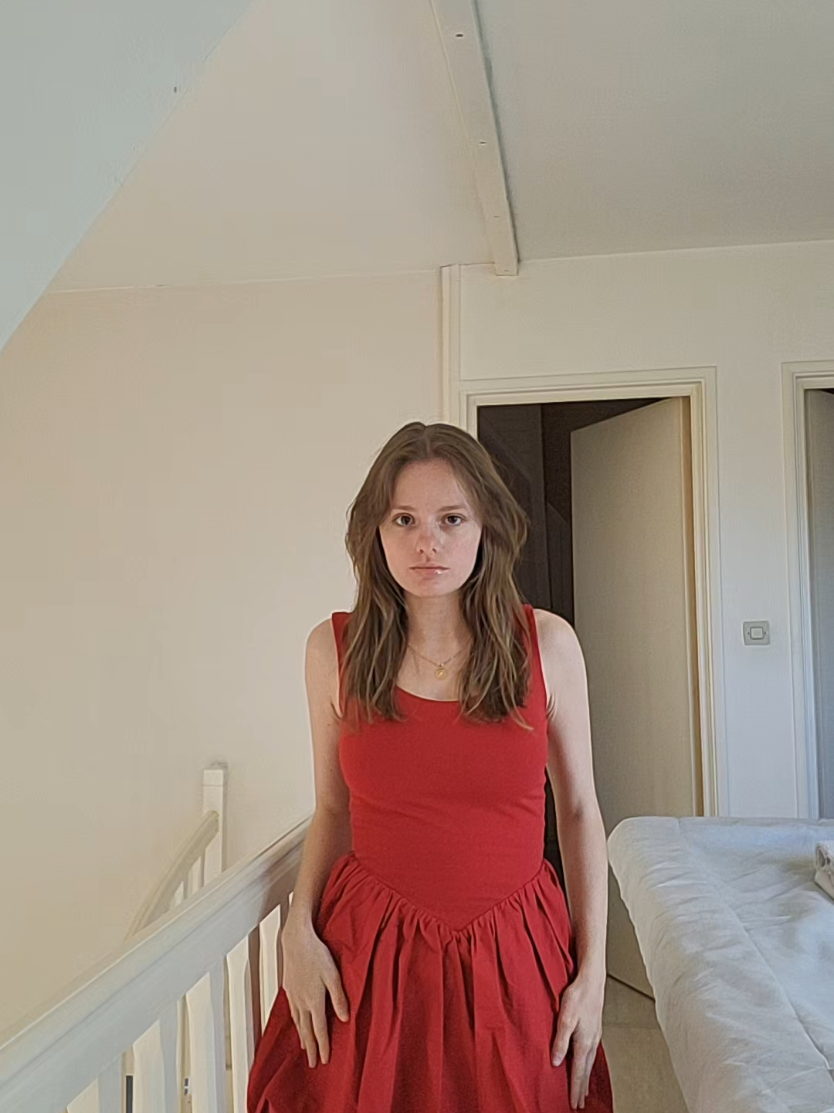 @Chlo ✨️