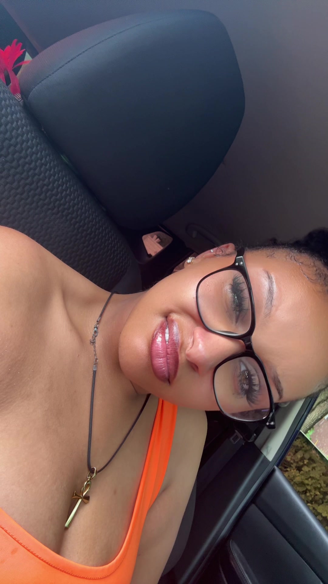 @ThaatGirlTy