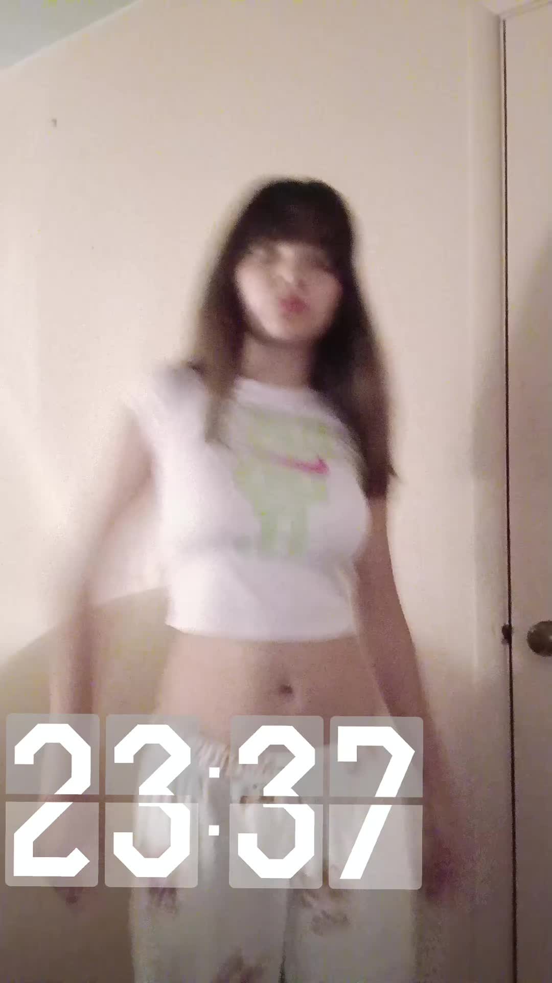 @mommy シ