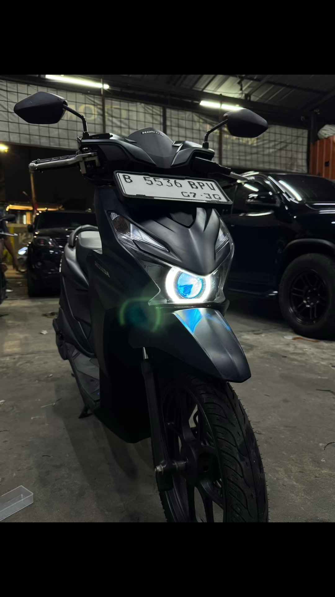 @MATRIX PROJECTOR