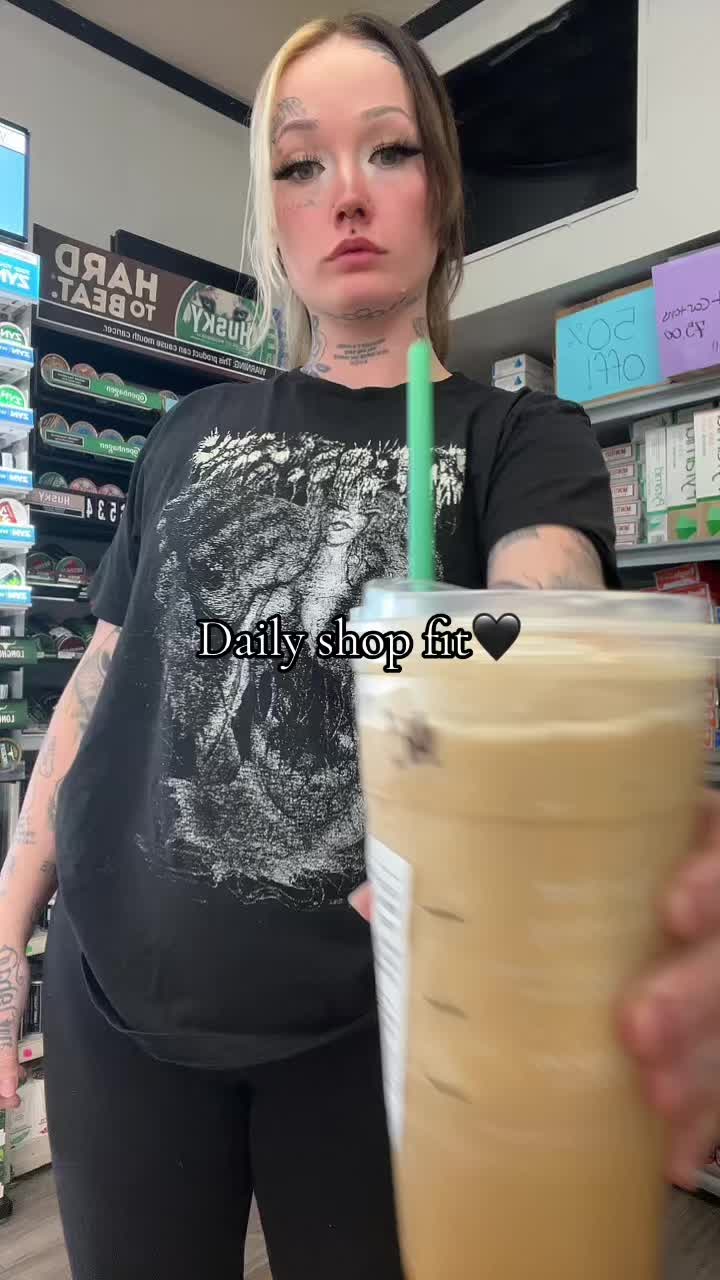 @Chloe_lynn