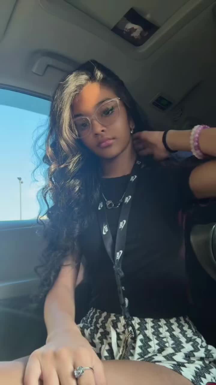 @𝔞𝔯𝔦𝔞𝔫𝔞😈💸