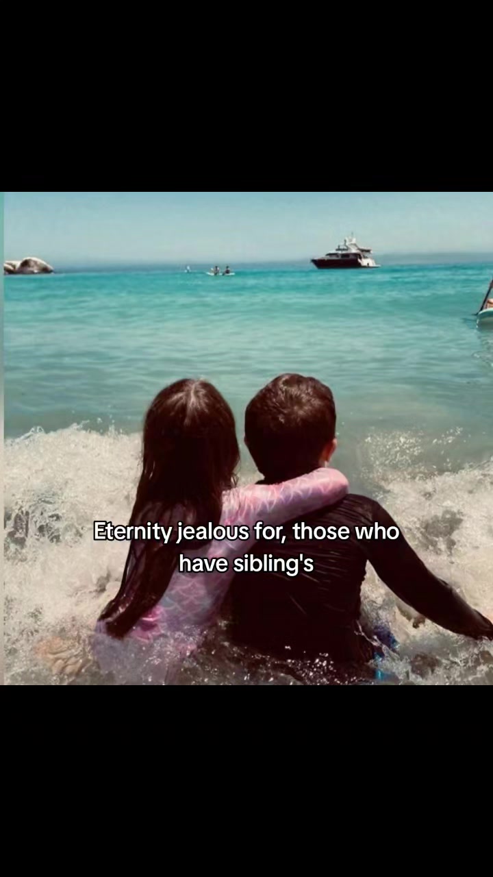 @🐚✩𝓒𝓸𝓵𝓵𝓮𝓮𝓷 _𝓬𝔂𝓻𝓪✩🐚
