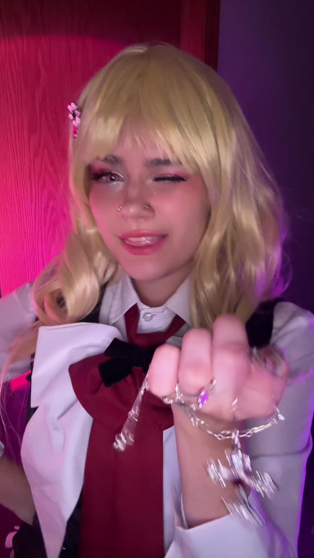 @Beeisbonkers