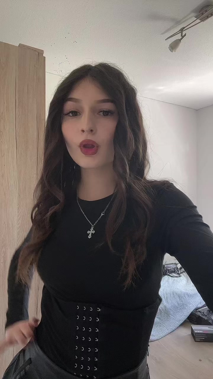 @малютка