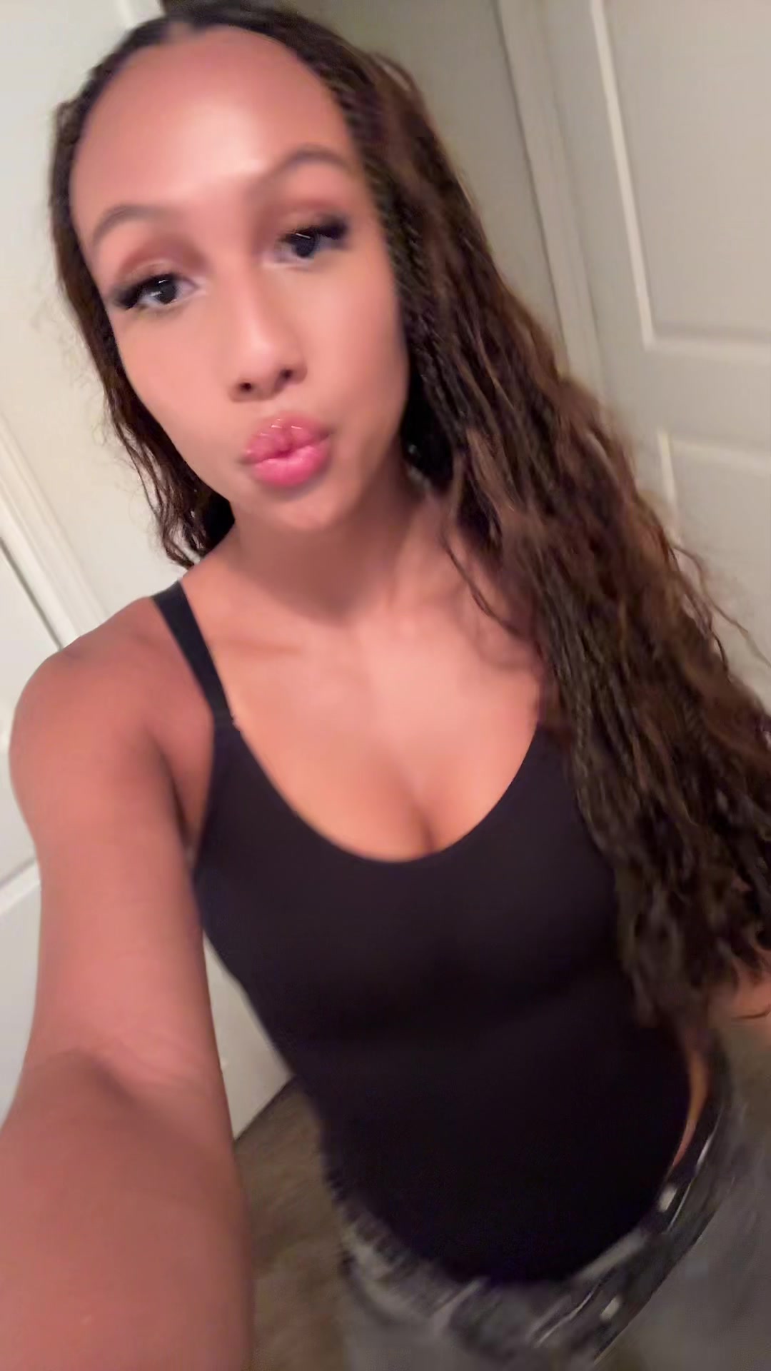 @Nylaaa