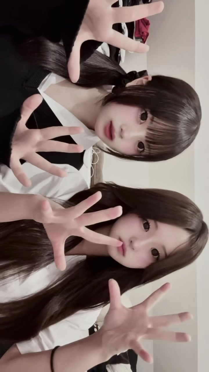 @❤︎